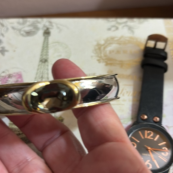 Jewelry Rustic Cuff, Kenneth Cole and Earrings plus… - Picture 5 of 9